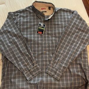 Wrangler Button Up